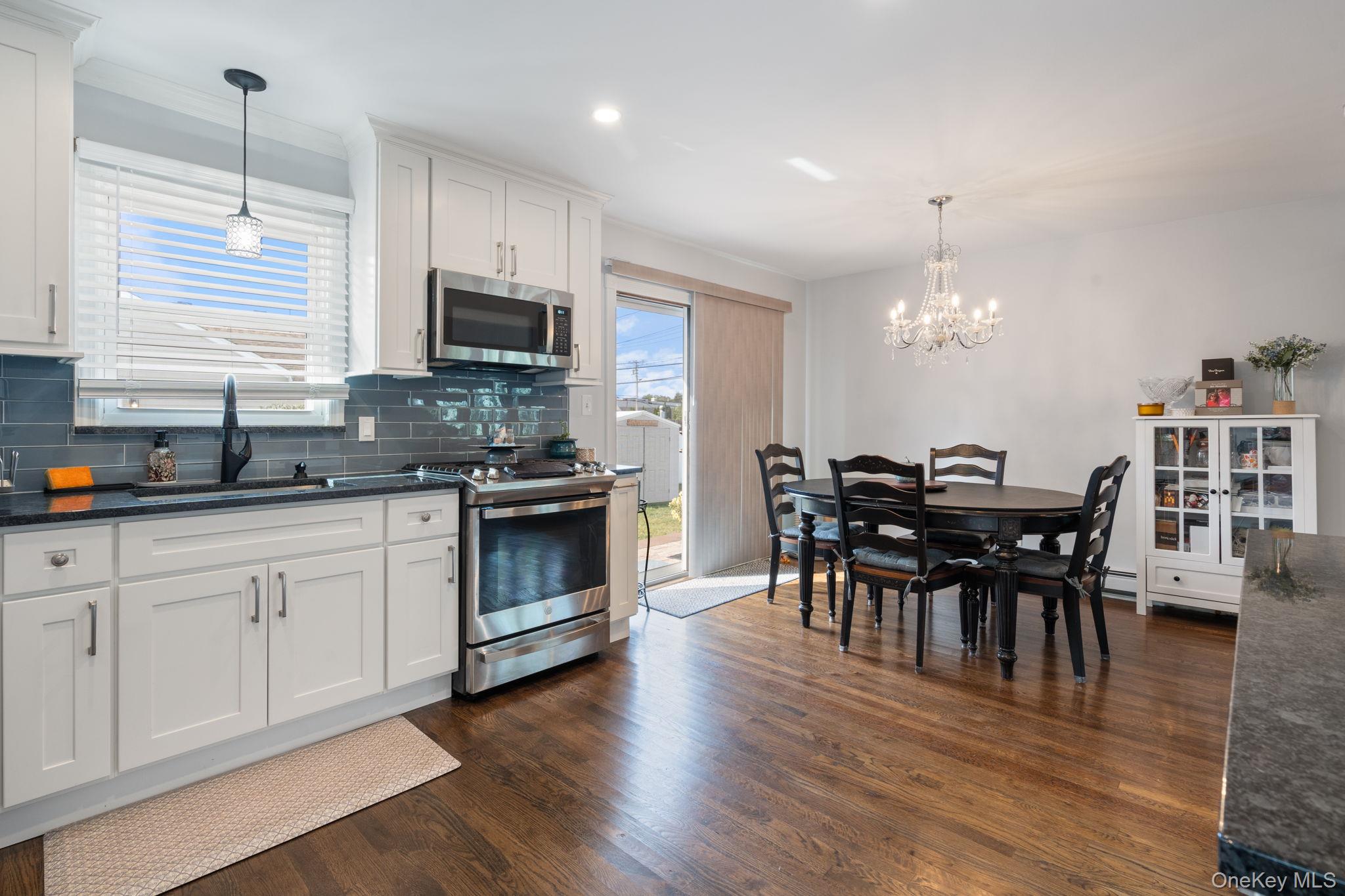 #4 photo, 68 Thorne Avenue, North Massapequa , NY 11758