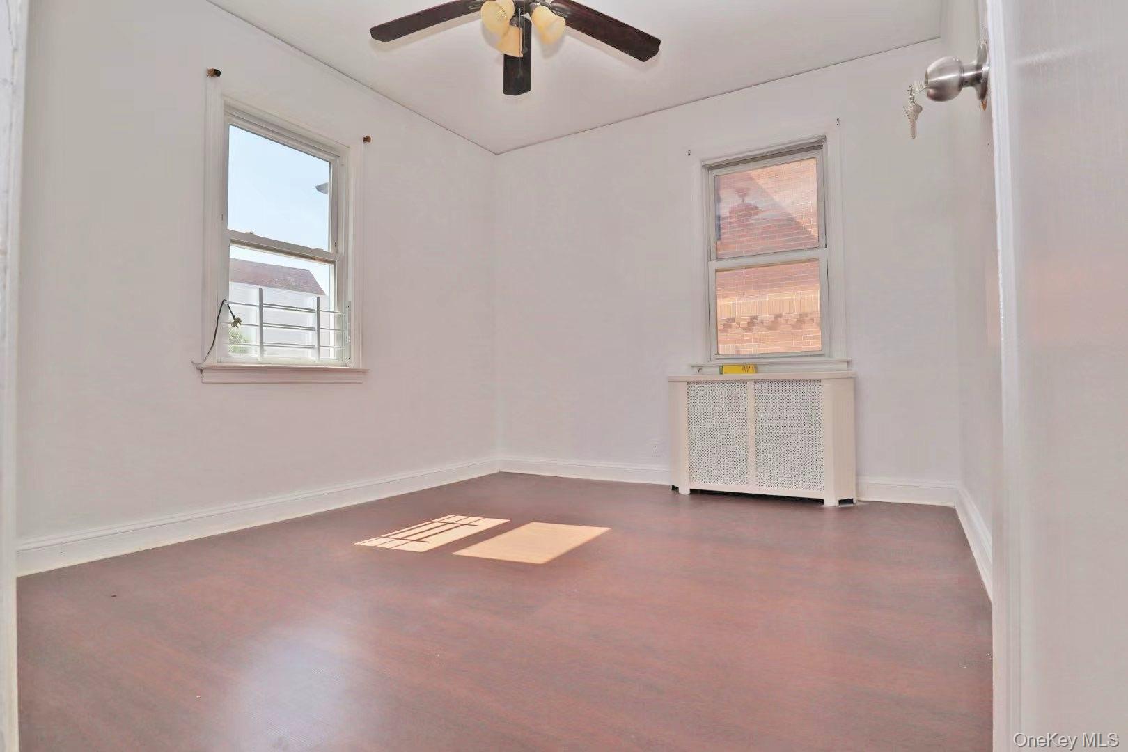 #10 photo, 106-10 32nd Avenue, クイーンズ区 East Elmhurst , NY 11369