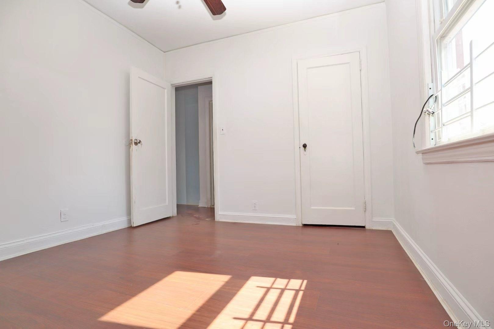 #12 photo, 106-10 32nd Avenue, クイーンズ区 East Elmhurst , NY 11369