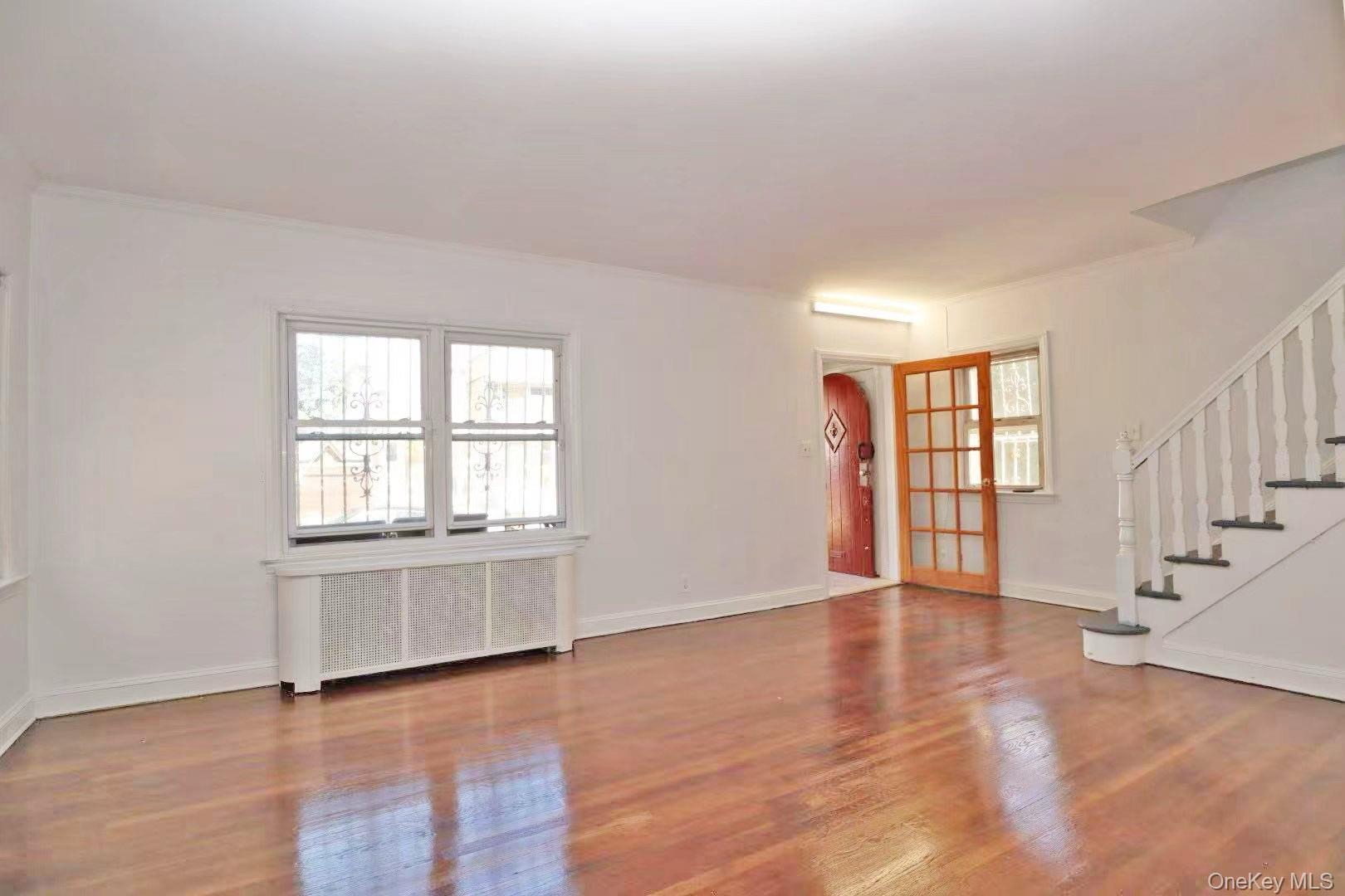 #6 photo, 106-10 32nd Avenue, クイーンズ区 East Elmhurst , NY 11369