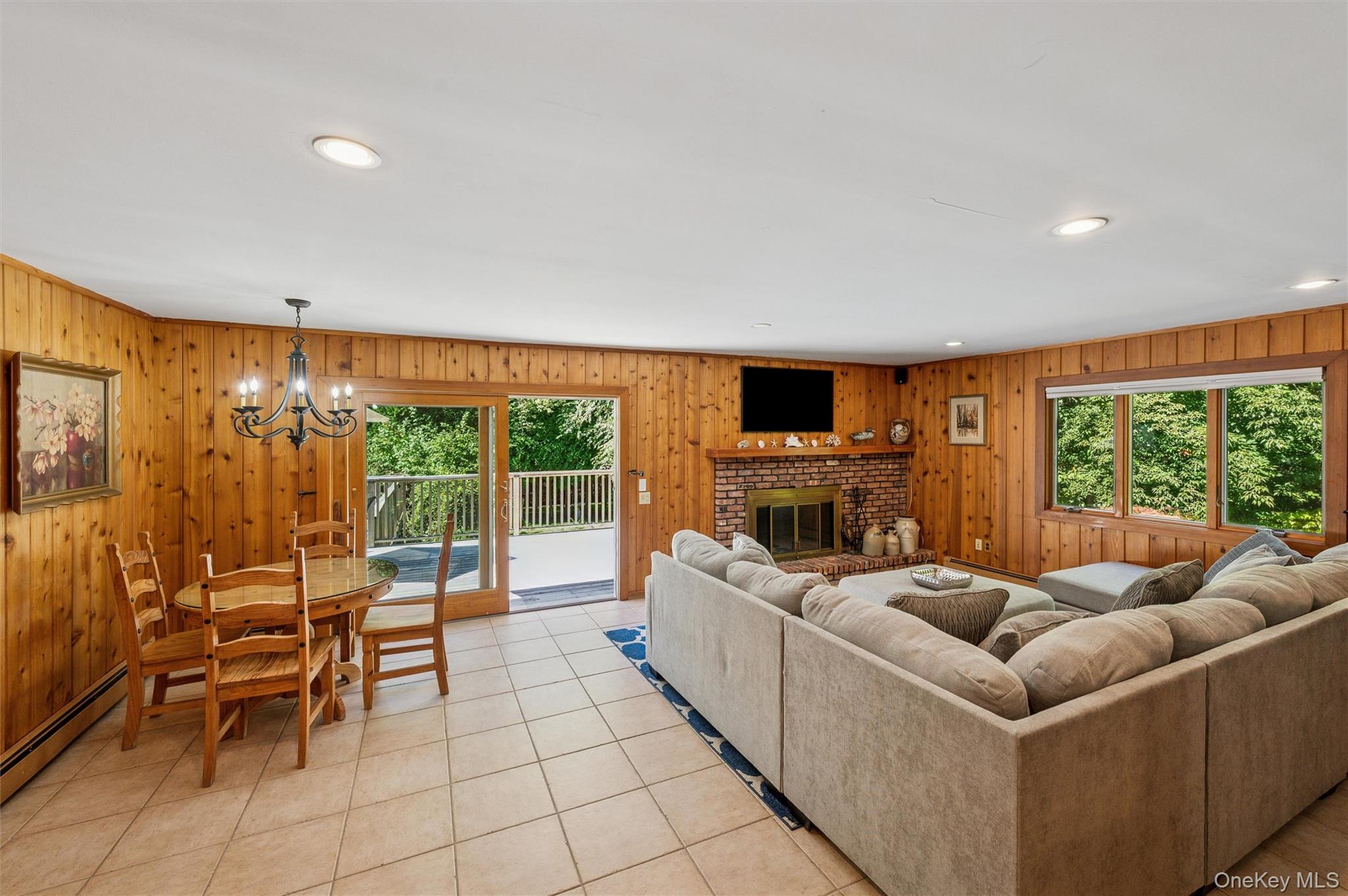 #14 photo, 15 Windwood Court, サフォーク郡 Westhampton , NY 11977