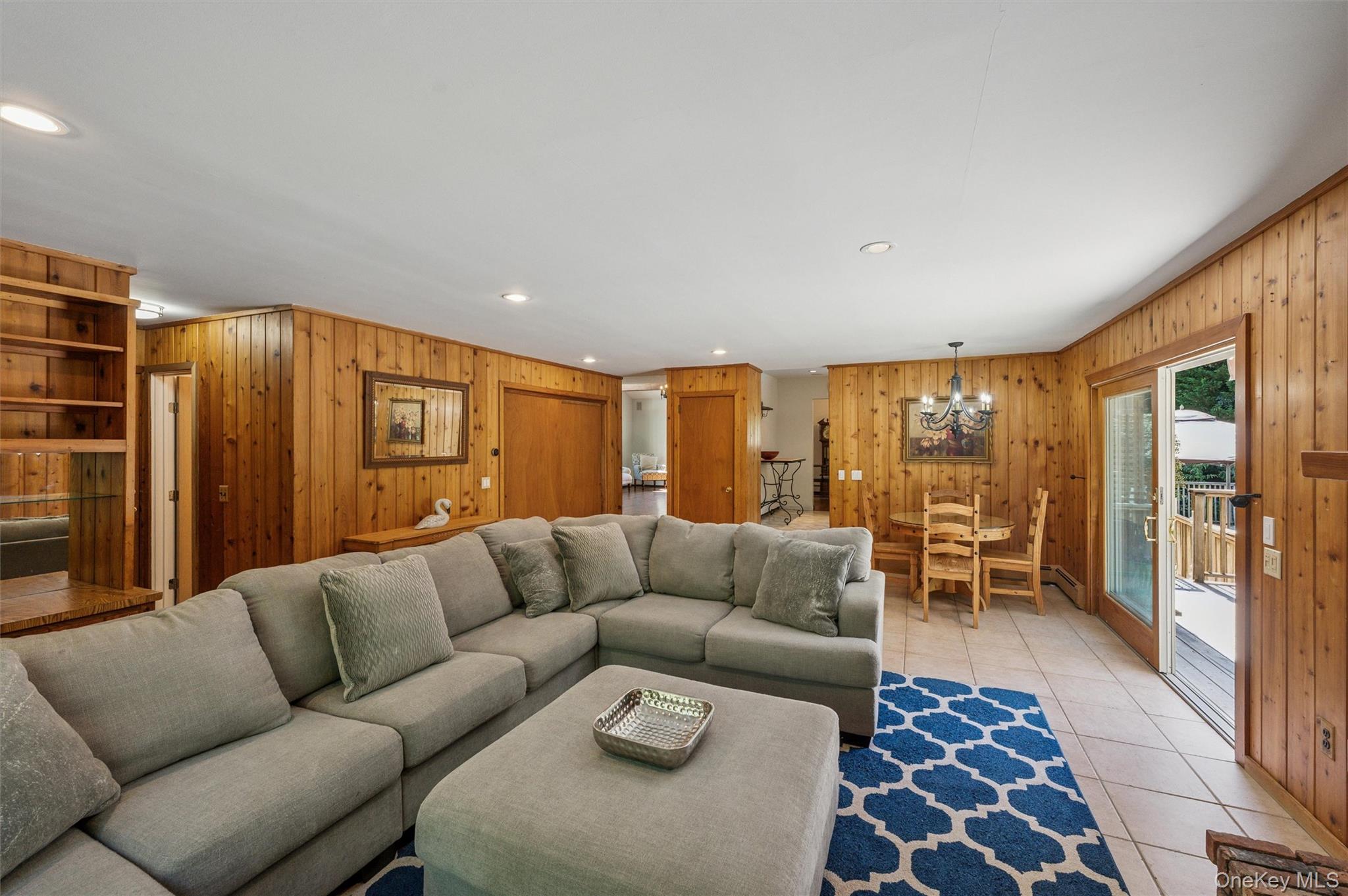#15 photo, 15 Windwood Court, サフォーク郡 Westhampton , NY 11977