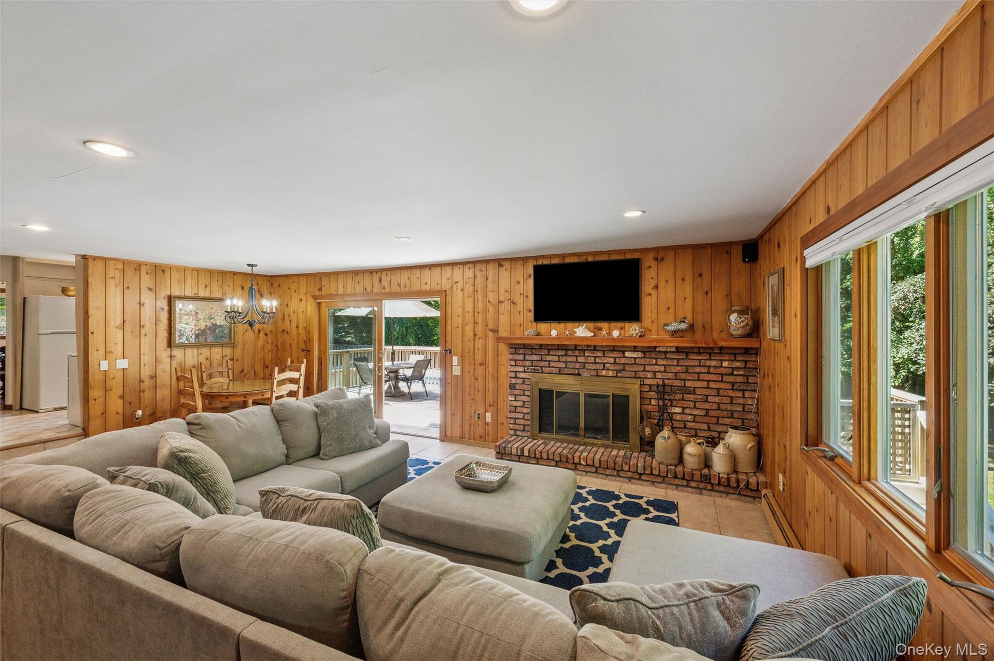 #17 photo, 15 Windwood Court, サフォーク郡 Westhampton , NY 11977