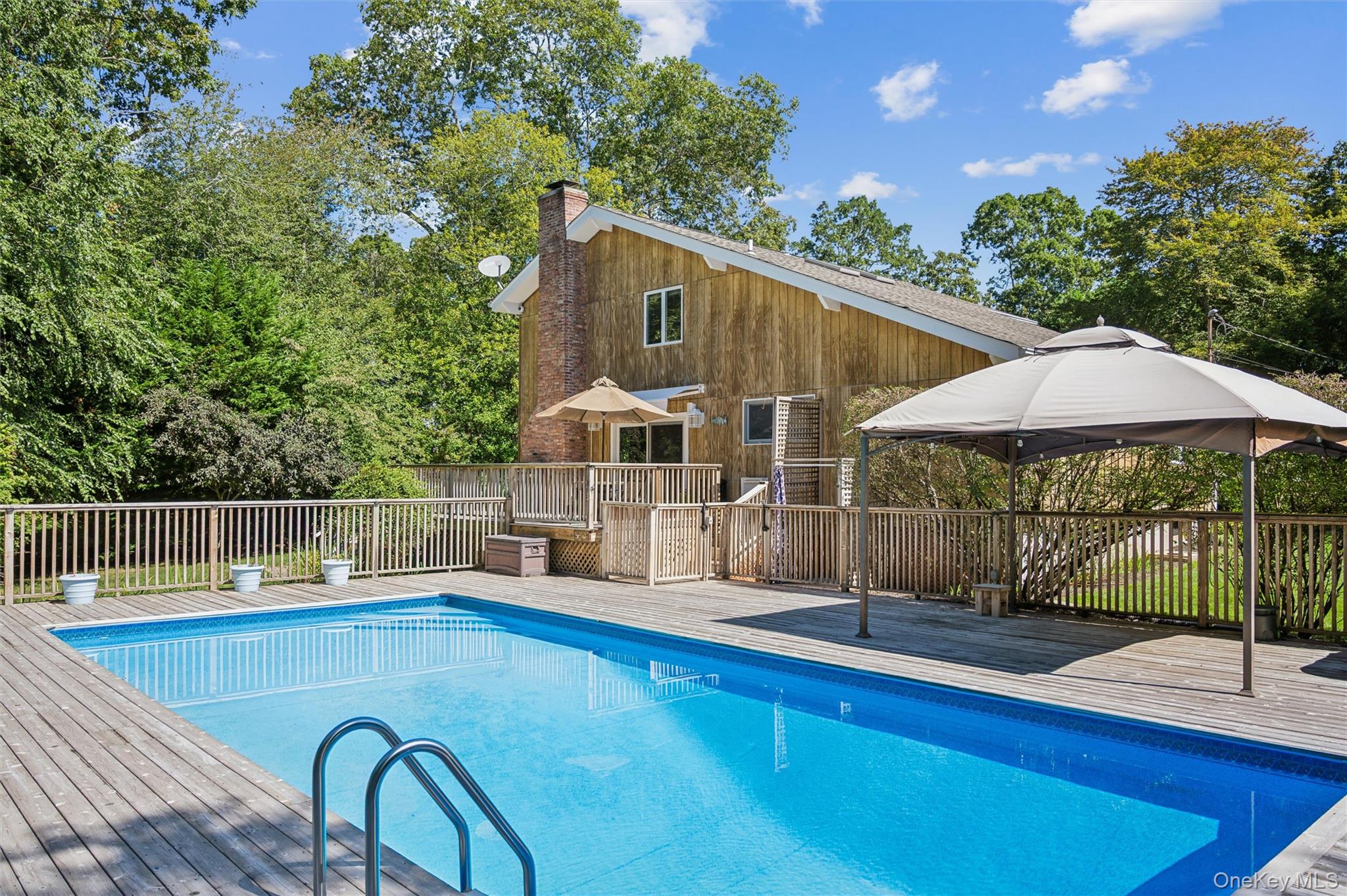 #2 photo, 15 Windwood Court, サフォーク郡 Westhampton , NY 11977