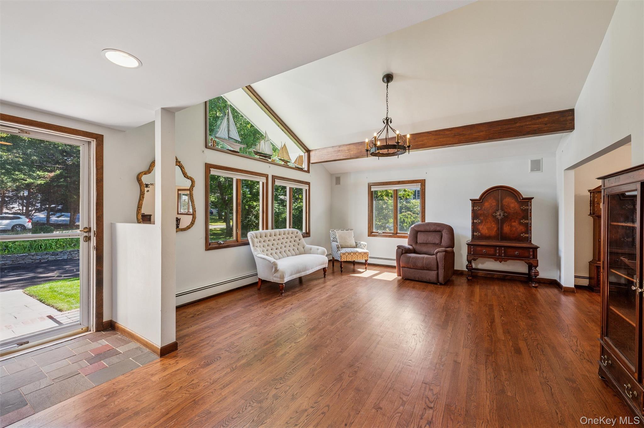 #6 photo, 15 Windwood Court, サフォーク郡 Westhampton , NY 11977