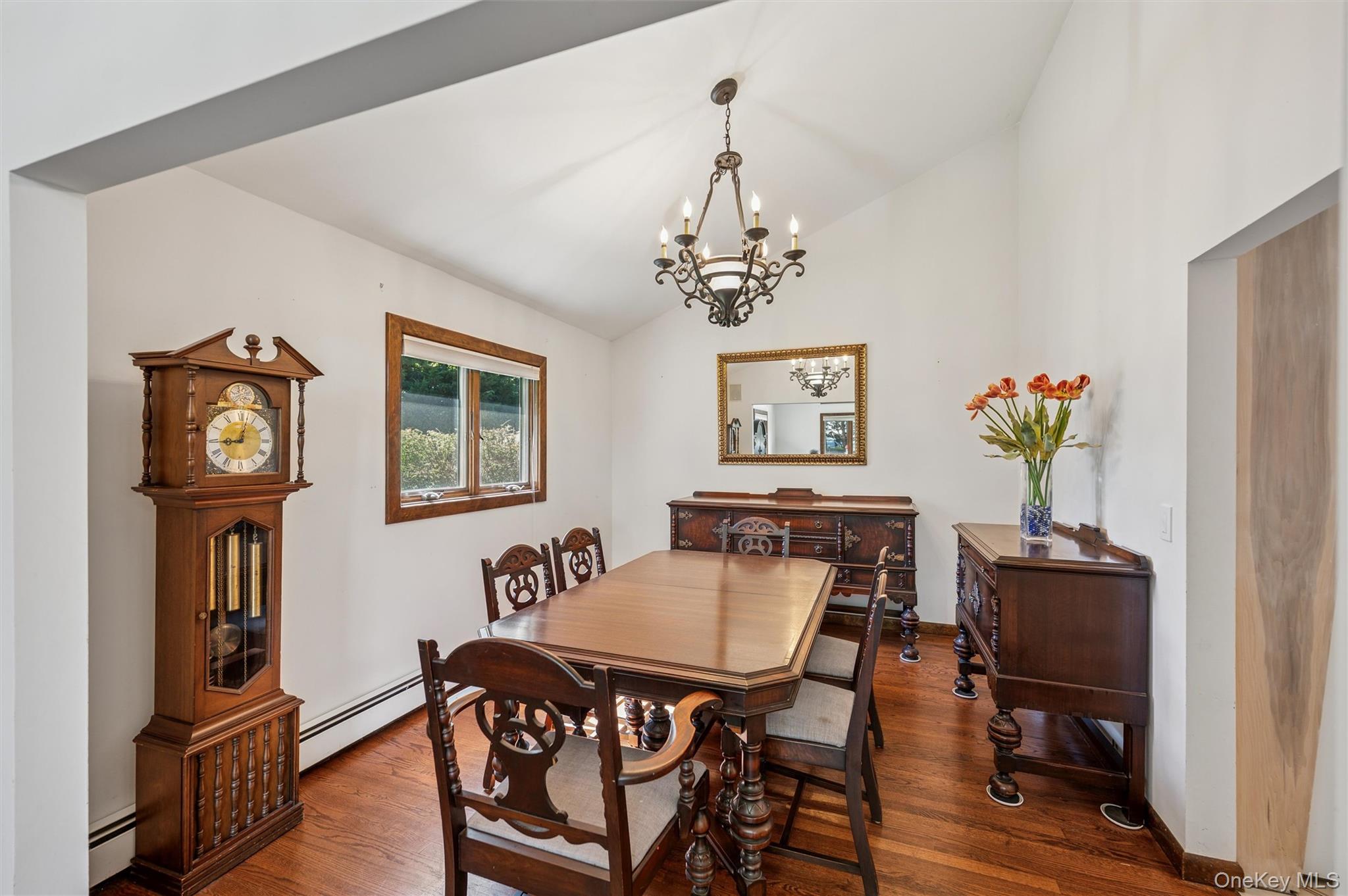 #9 photo, 15 Windwood Court, サフォーク郡 Westhampton , NY 11977