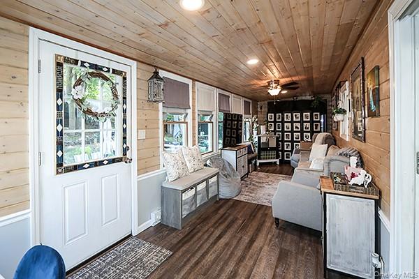 #11 photo, 97 Indian Head Road, Kings Park , NY 11754