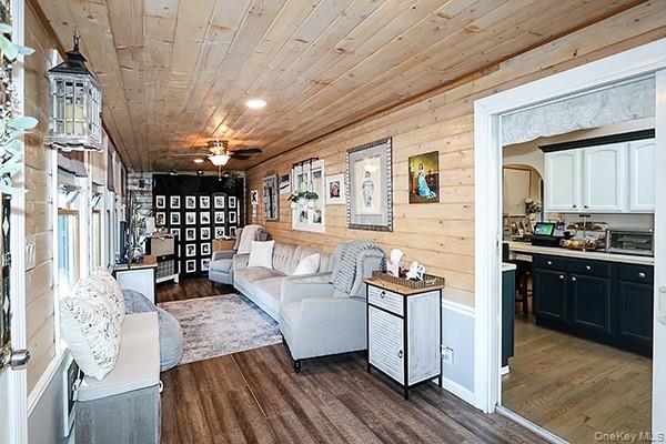 #12 photo, 97 Indian Head Road, Kings Park , NY 11754