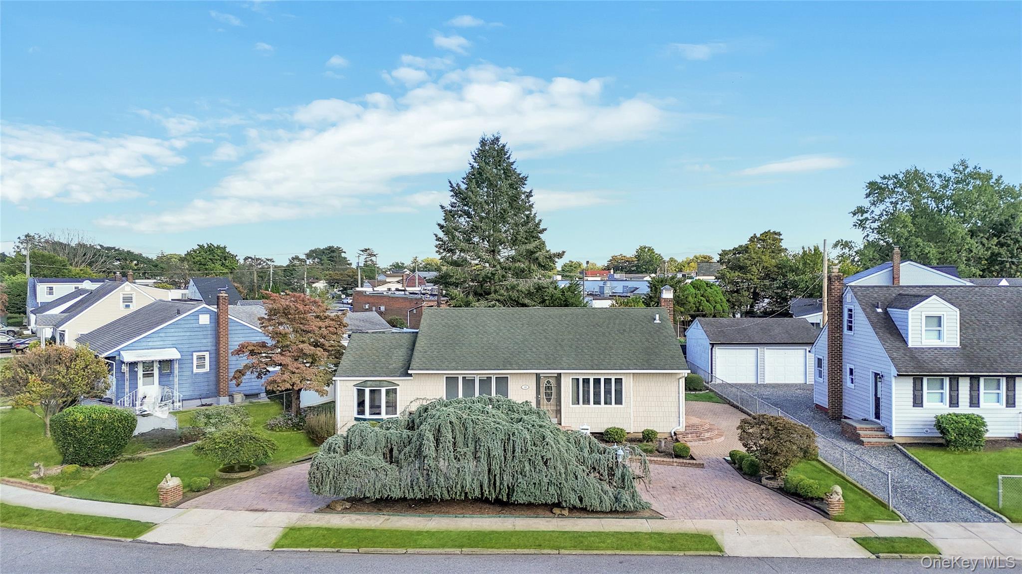 #1 photo, 10 Winding Road, 长岛 Hicksville , NY 11801