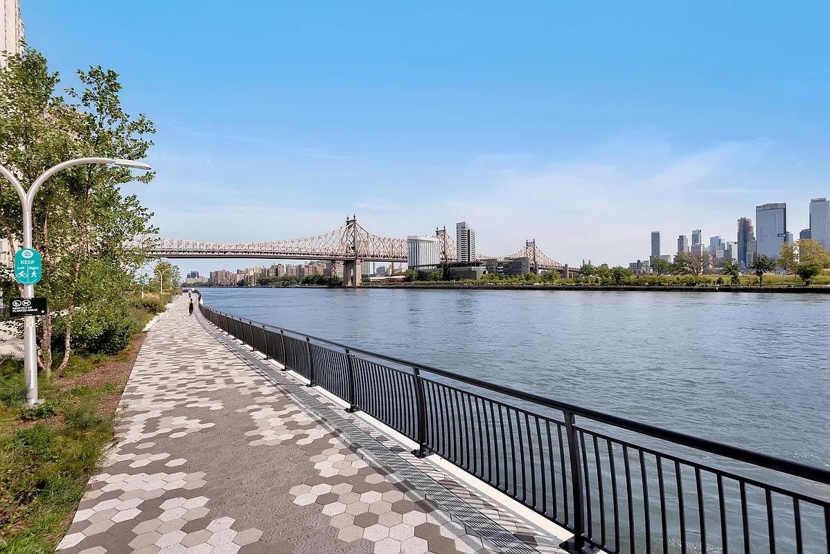 #15 photo, 45 SUTTON Place S, Sutton Place , NY 10022