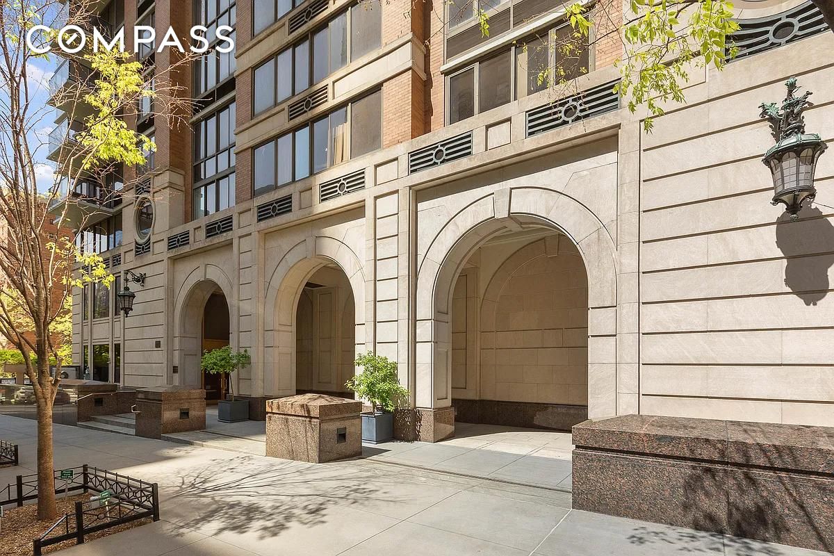 #10 photo, 161 W 61st Street, マンハッタン Upper West Side , NY 10023