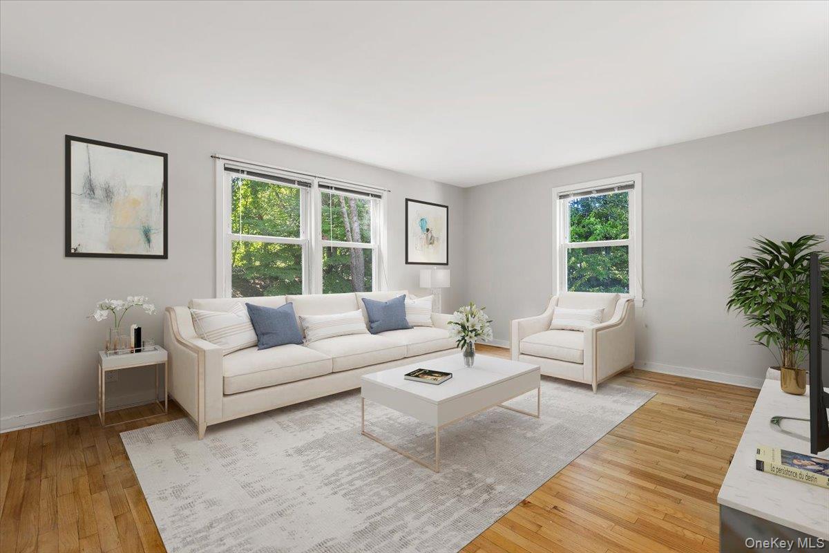 #4 photo, 907 Palmer Avenue, Mamaroneck , NY 10543