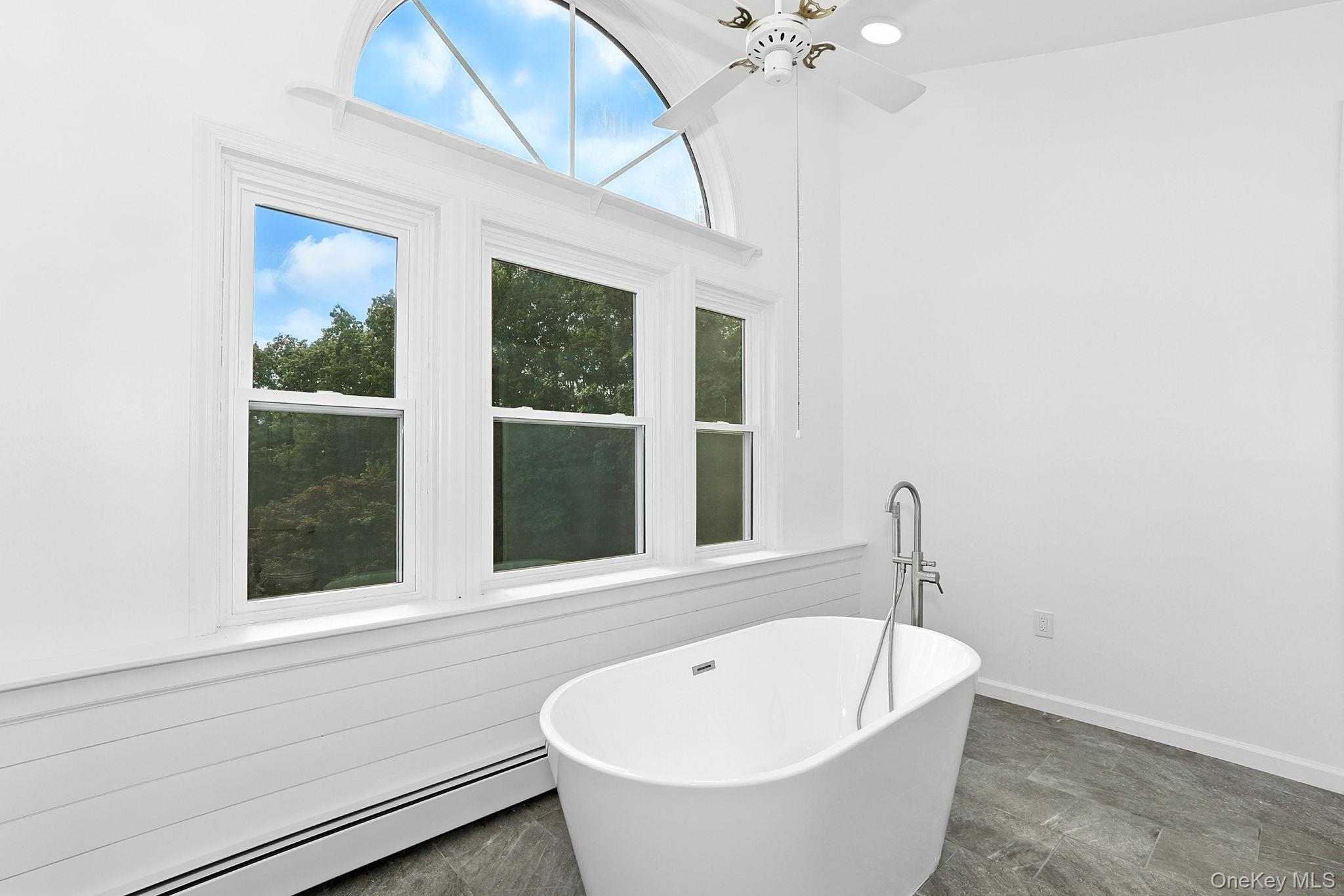 #18 photo, 19 Friendship Lane, Red Hook , NY 12571