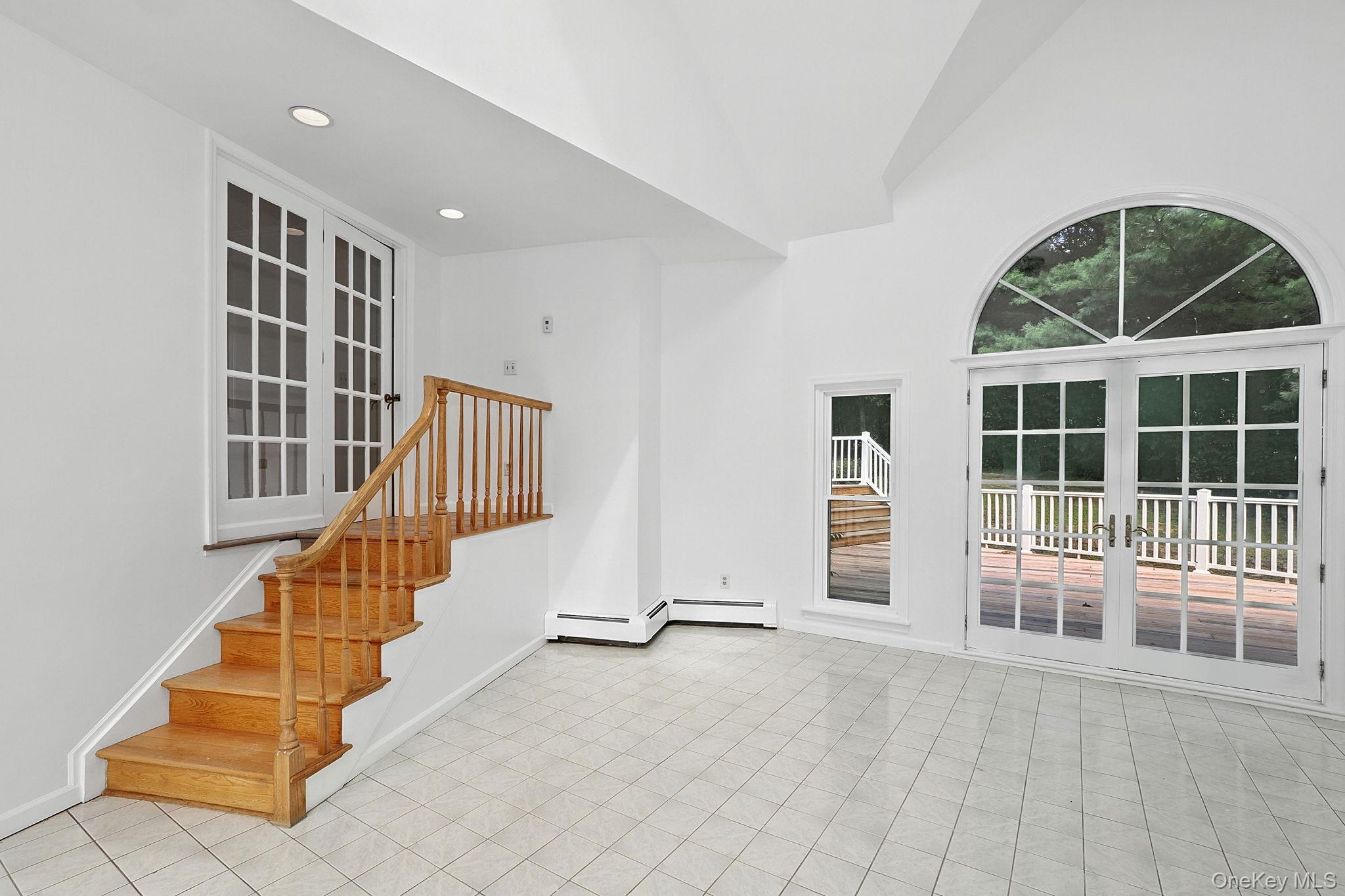 #4 photo, 19 Friendship Lane, Red Hook , NY 12571