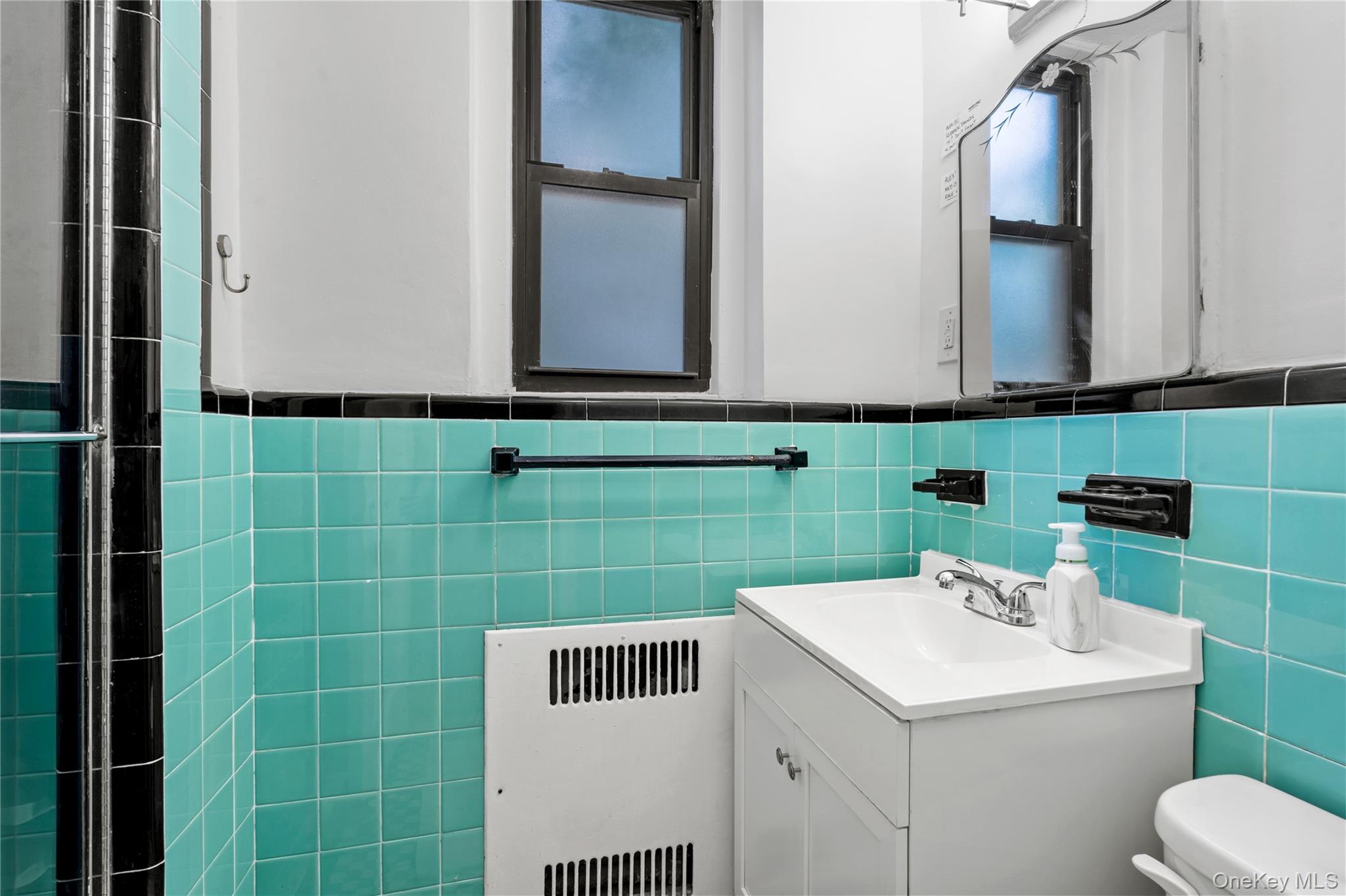 #11 photo, 83-80 118th Street, クイーンズ区 Kew Gardens , NY 11415