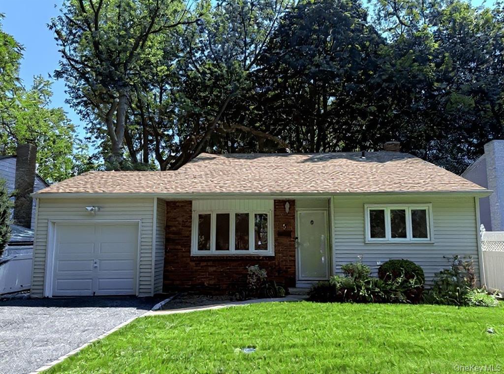 #3 photo, 5-A second, Great Neck , NY 11021