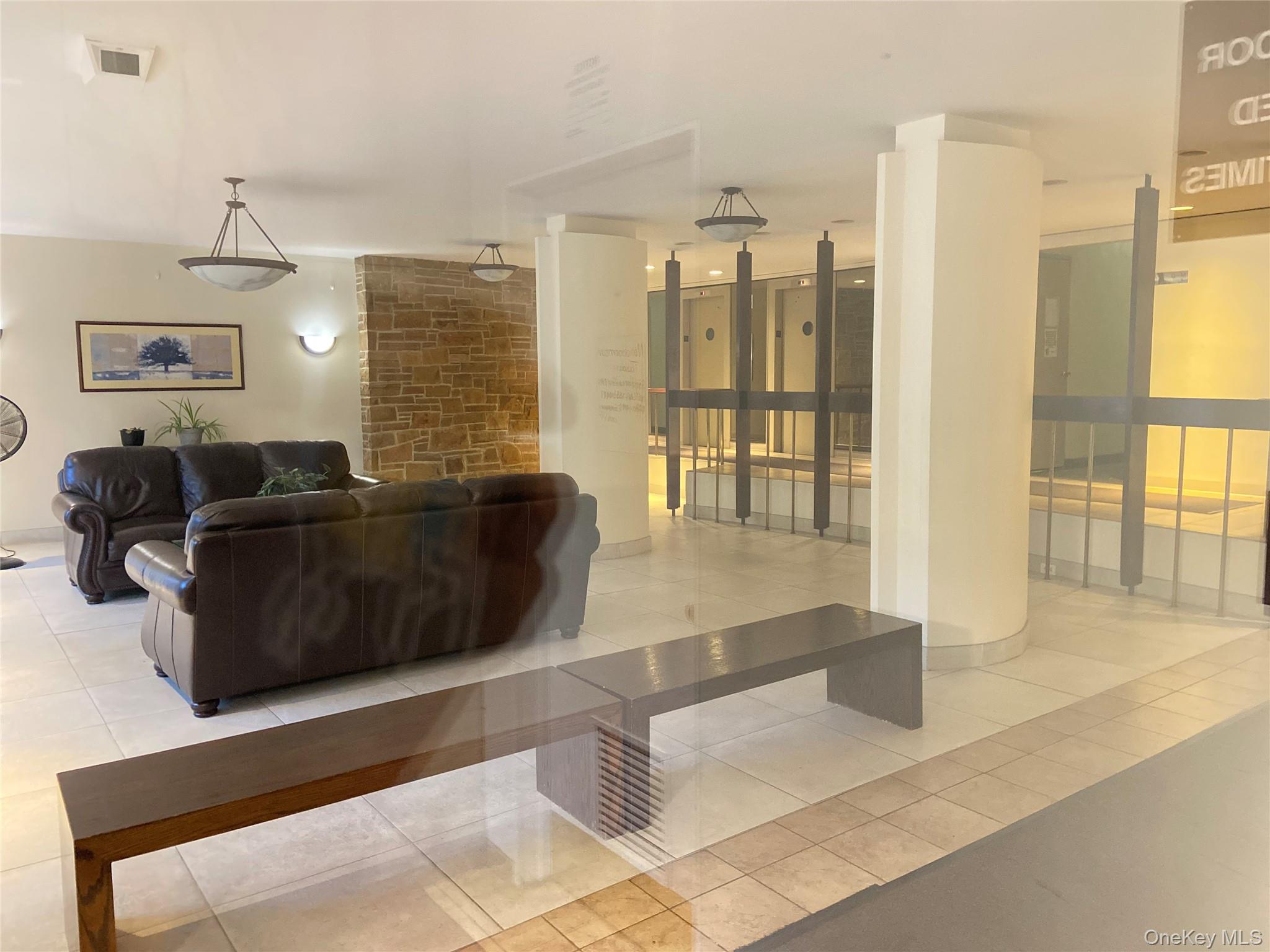 #7 photo, 172-70 Highland Avenue, Jamaica Estates , NY 11432