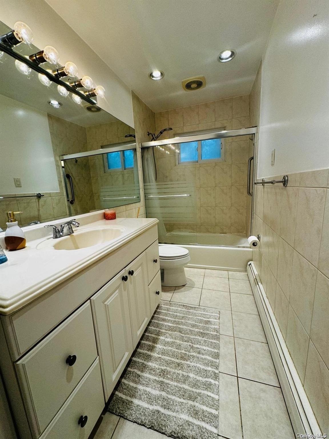 #20 photo, 12 Deamer Court, Huntington Station , NY 11746