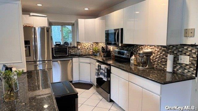 #3 photo, 12 Deamer Court, Huntington Station , NY 11746