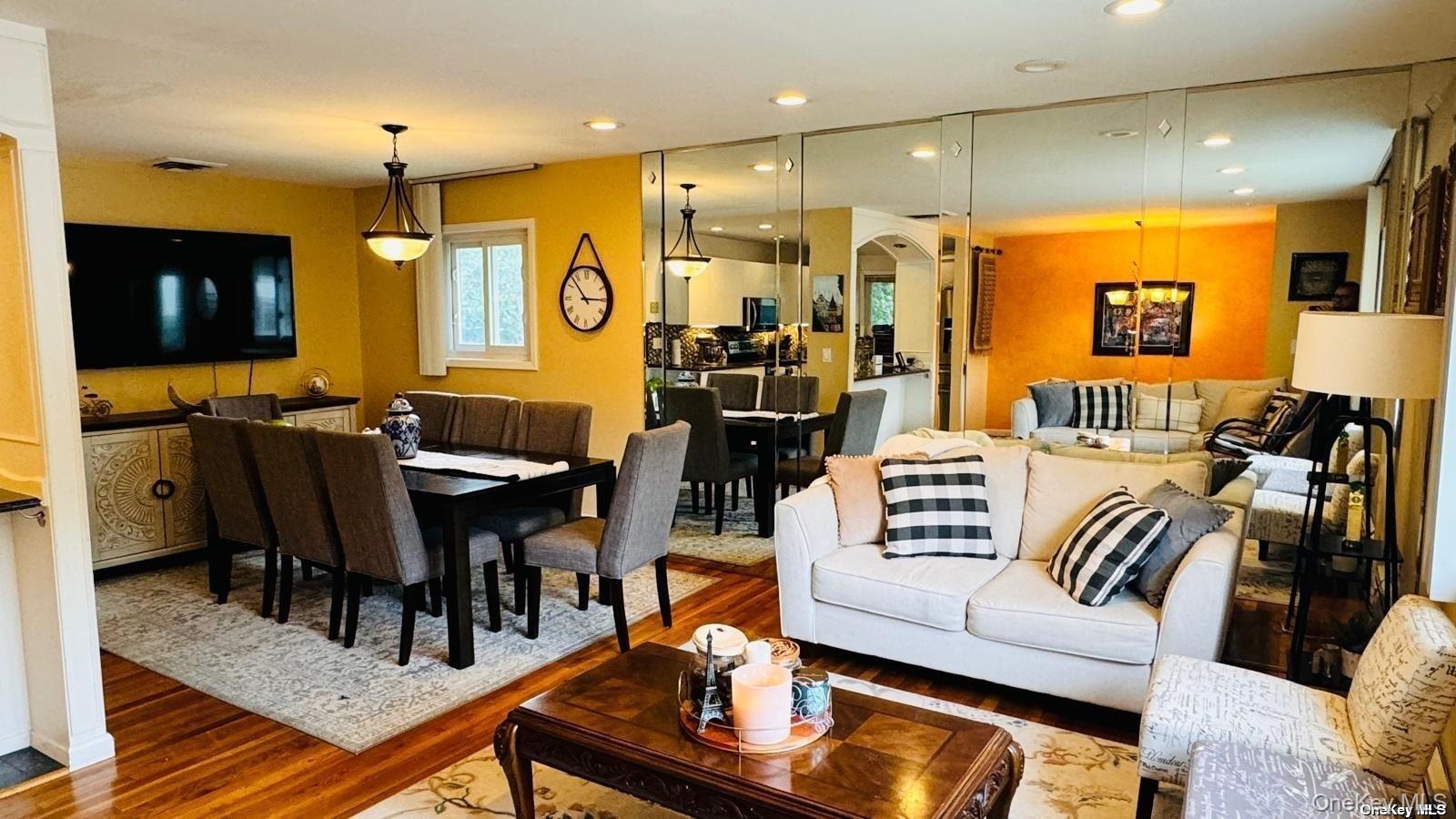 #9 photo, 12 Deamer Court, Huntington Station , NY 11746