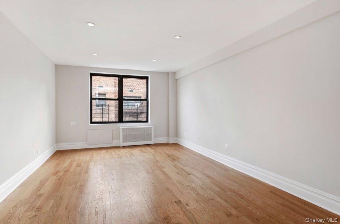 #3 photo, 13317 Sanford Avenue, クイーンズ区 Flushing , NY 11355