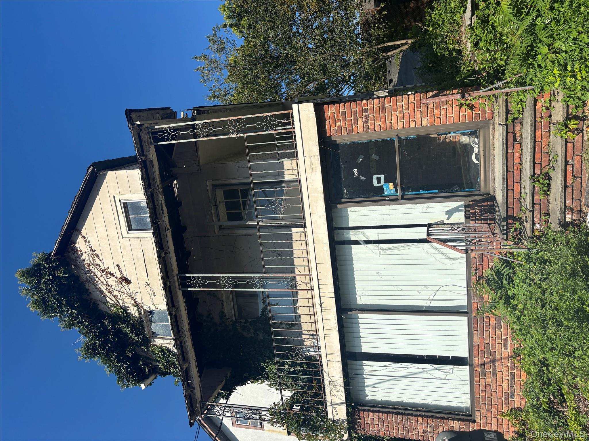 #1 photo, 189 Brook Street, Scarsdale , NY 10583