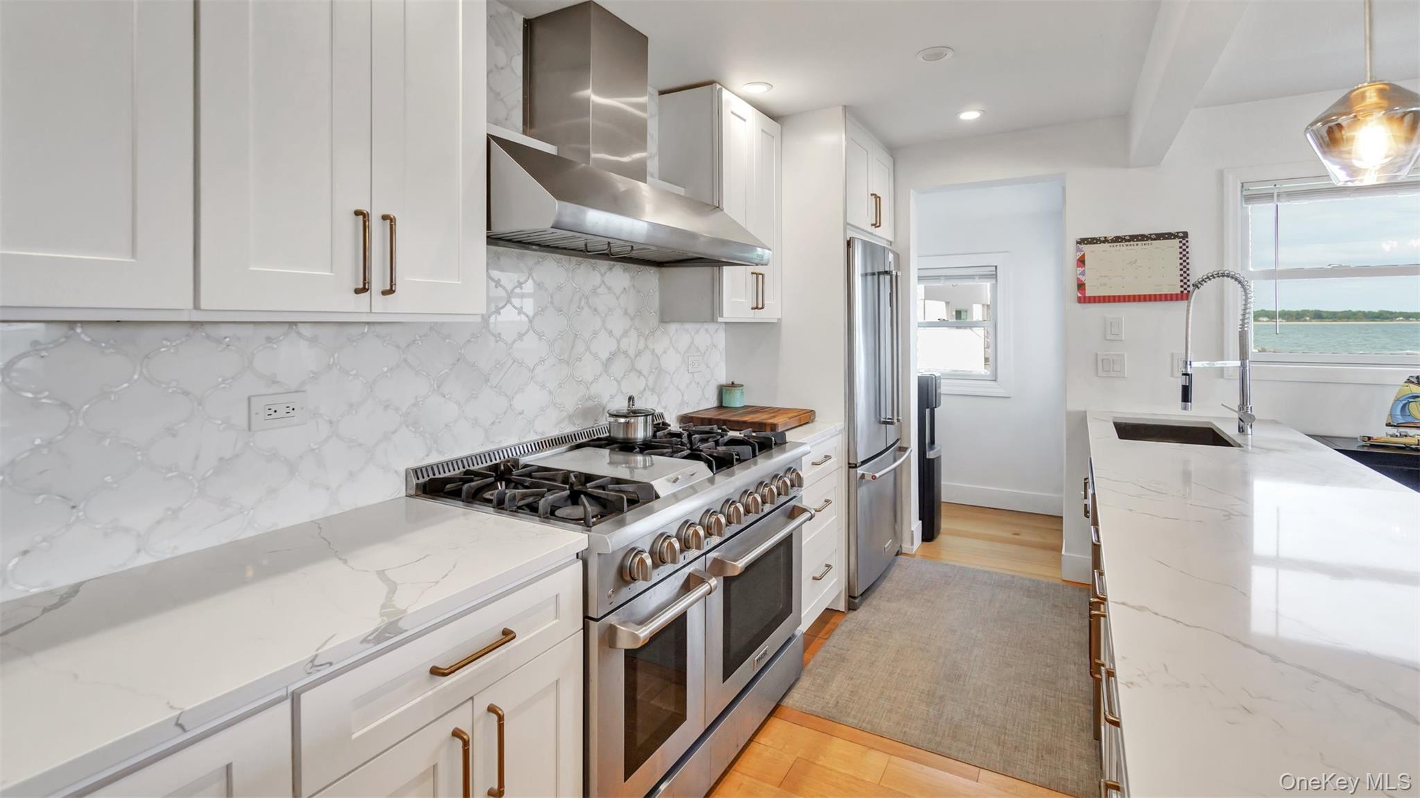 #10 photo, 12960 Main Road, East Marion , NY 11939