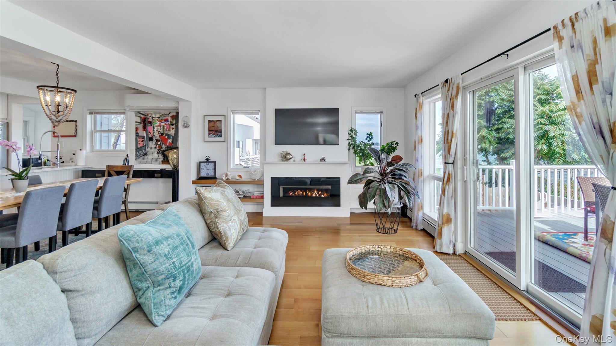 #15 photo, 12960 Main Road, East Marion , NY 11939