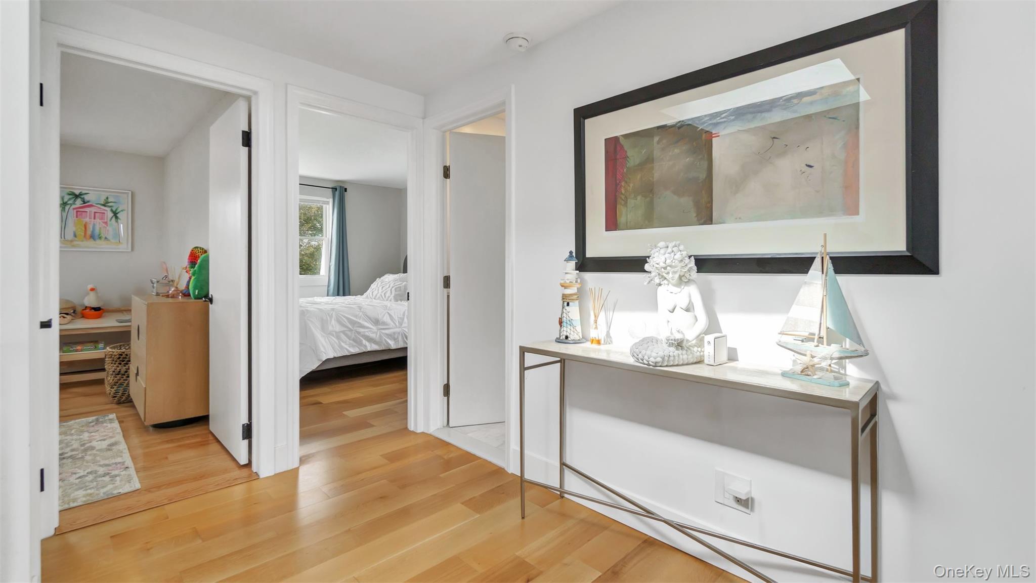 #19 photo, 12960 Main Road, East Marion , NY 11939