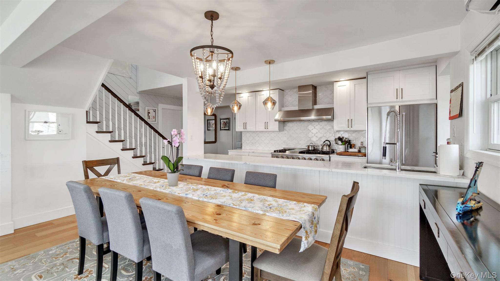 #8 photo, 12960 Main Road, East Marion , NY 11939