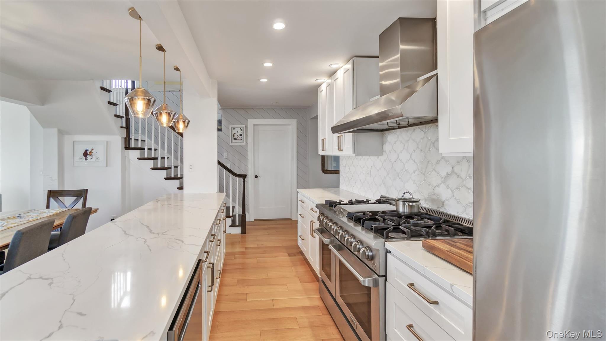 #9 photo, 12960 Main Road, East Marion , NY 11939