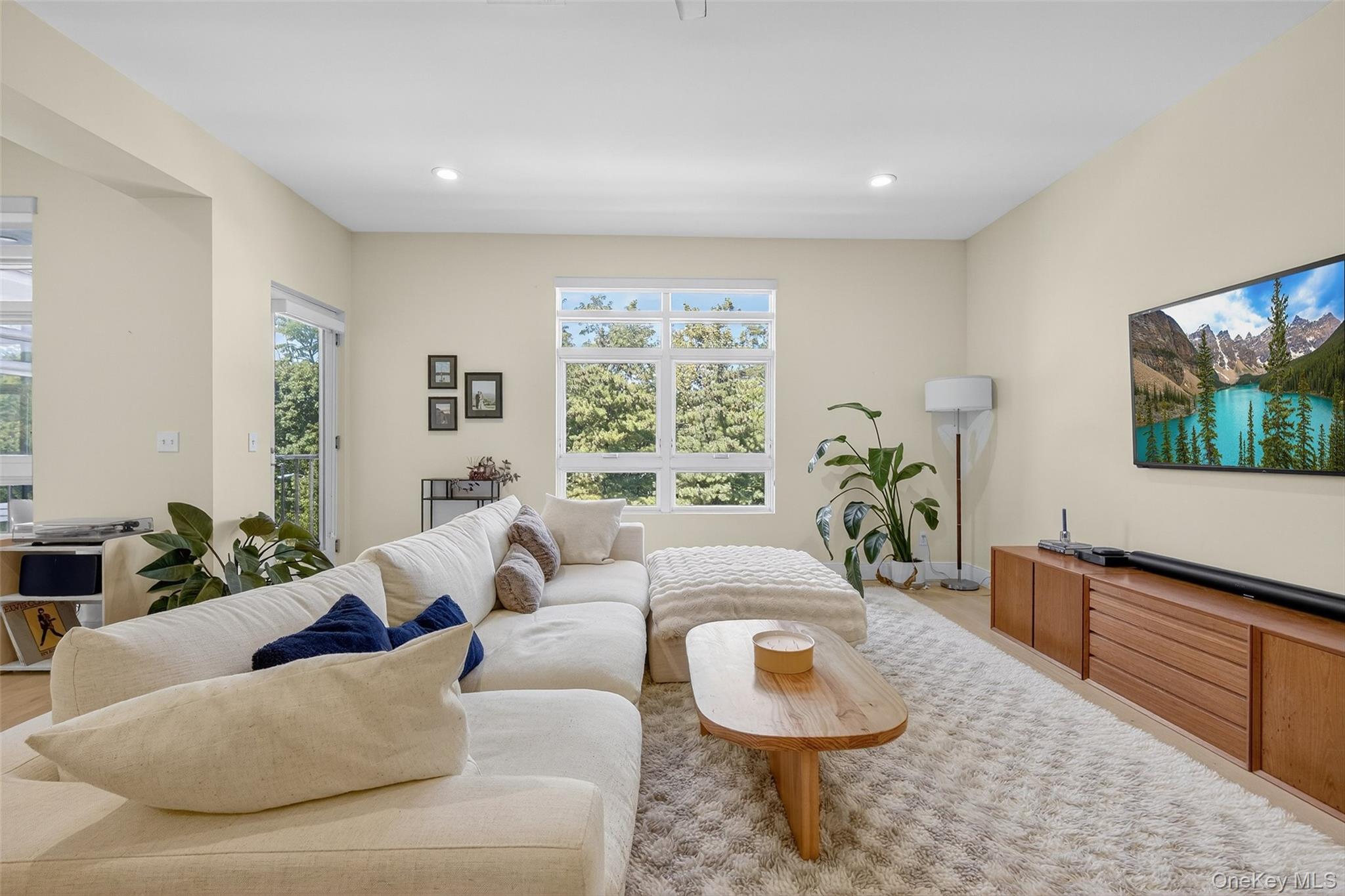 #13 photo, 30 Beekman Street, Beacon , NY 12508