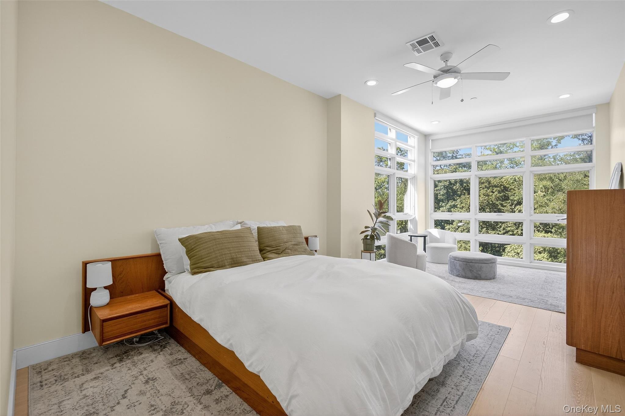 #20 photo, 30 Beekman Street, Beacon , NY 12508