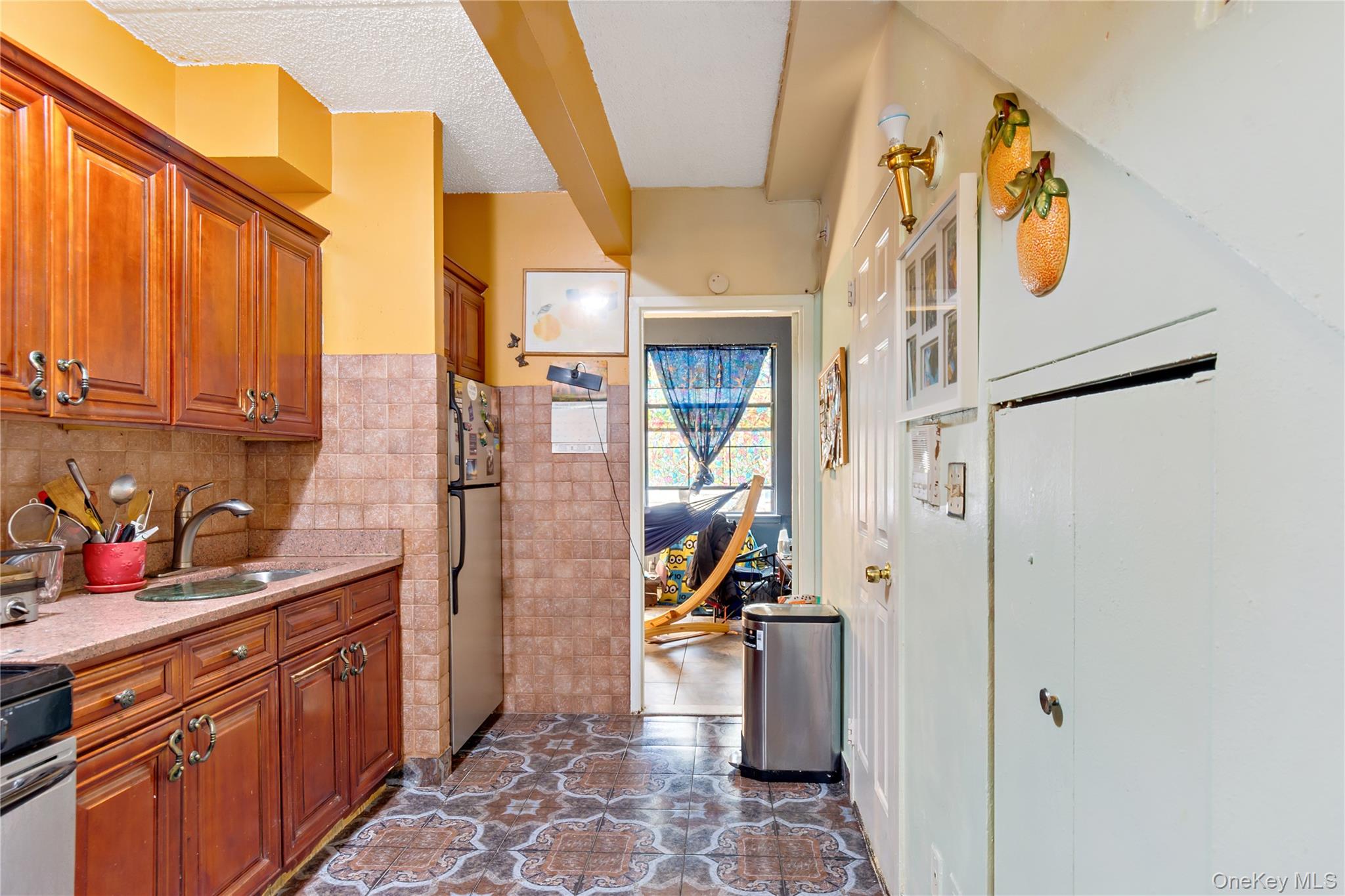 #13 photo, 745 St Anns Avenue, ブロンクス区 Bronx , NY 10456