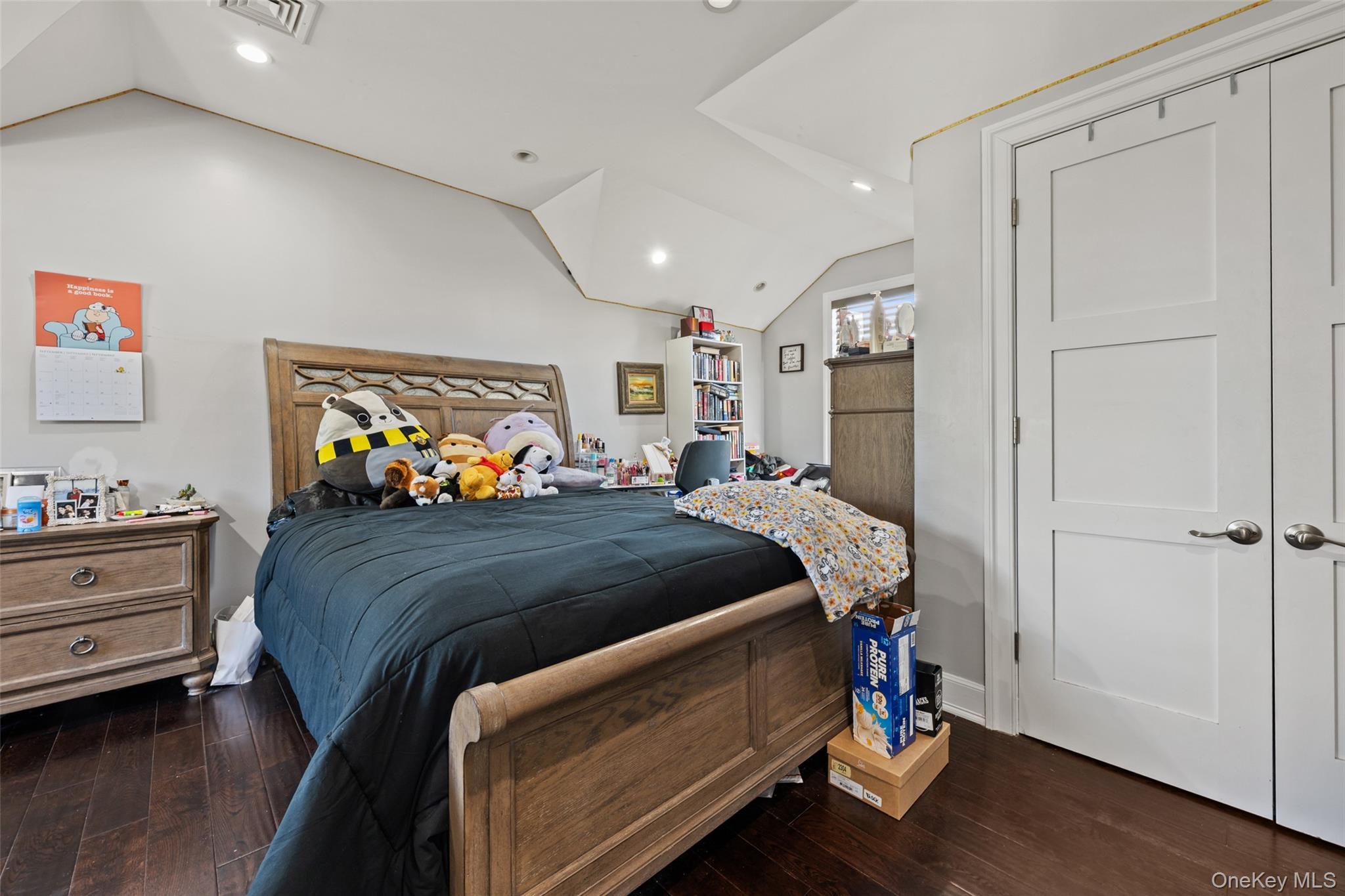 #15 photo, 2063 Narragansett Avenue, Bronx , NY 10461