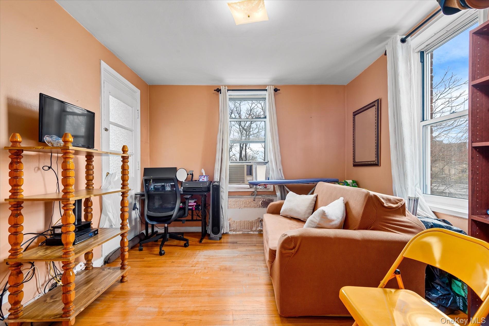 #7 photo, 60-11 Broadway, クイーンズ区 Woodside , NY 11377