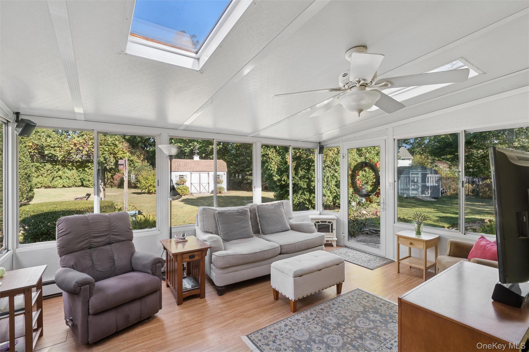 #17 photo, 9 Monte Lane, サフォーク郡 Center Moriches , NY 11934