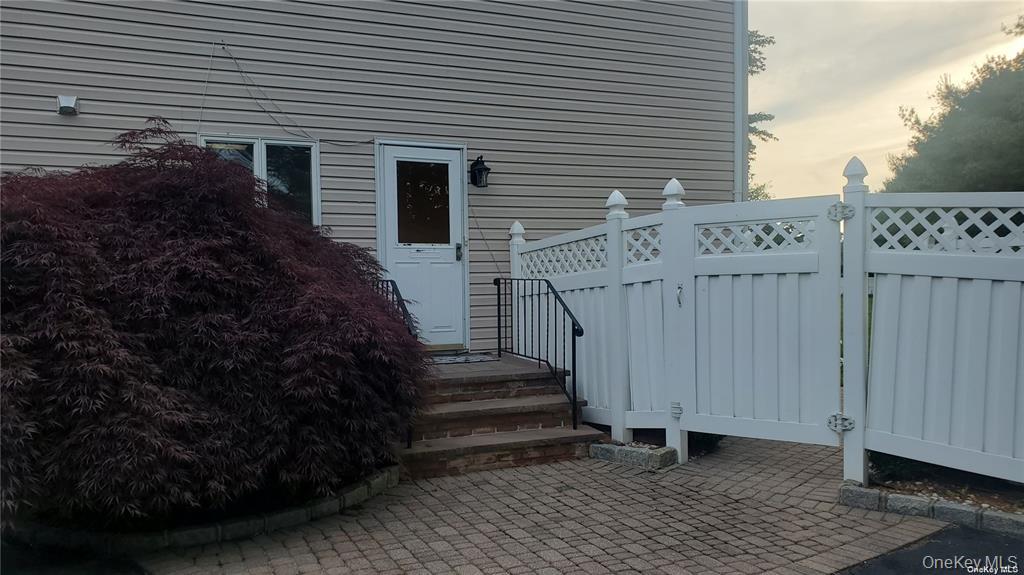 #10 photo, 57 Sage Hollow Court, Dix Hills , NY 11746