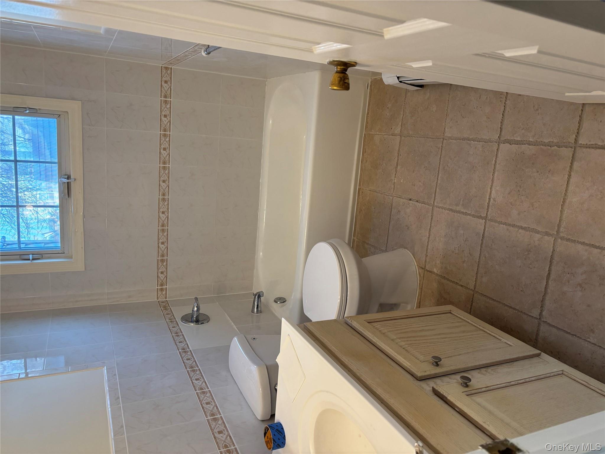 #4 photo, 1319 Journal Avenue, ناسو Elmont , NY 11003