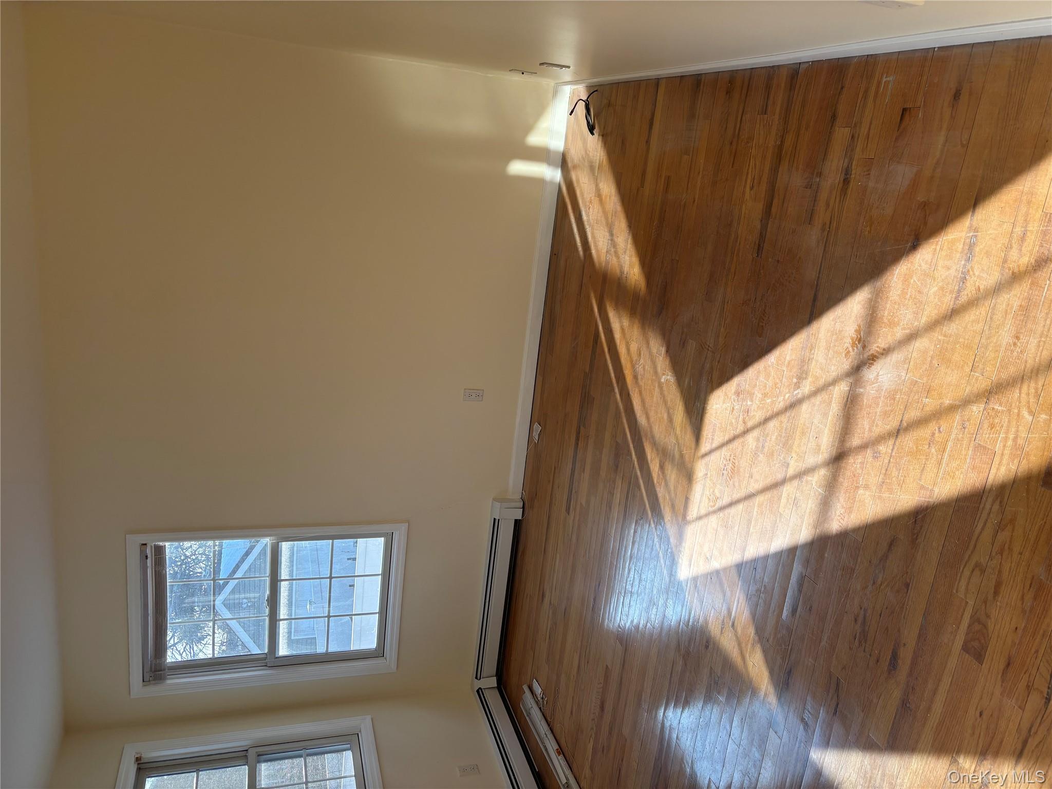 #6 photo, 1319 Journal Avenue, ناسو Elmont , NY 11003