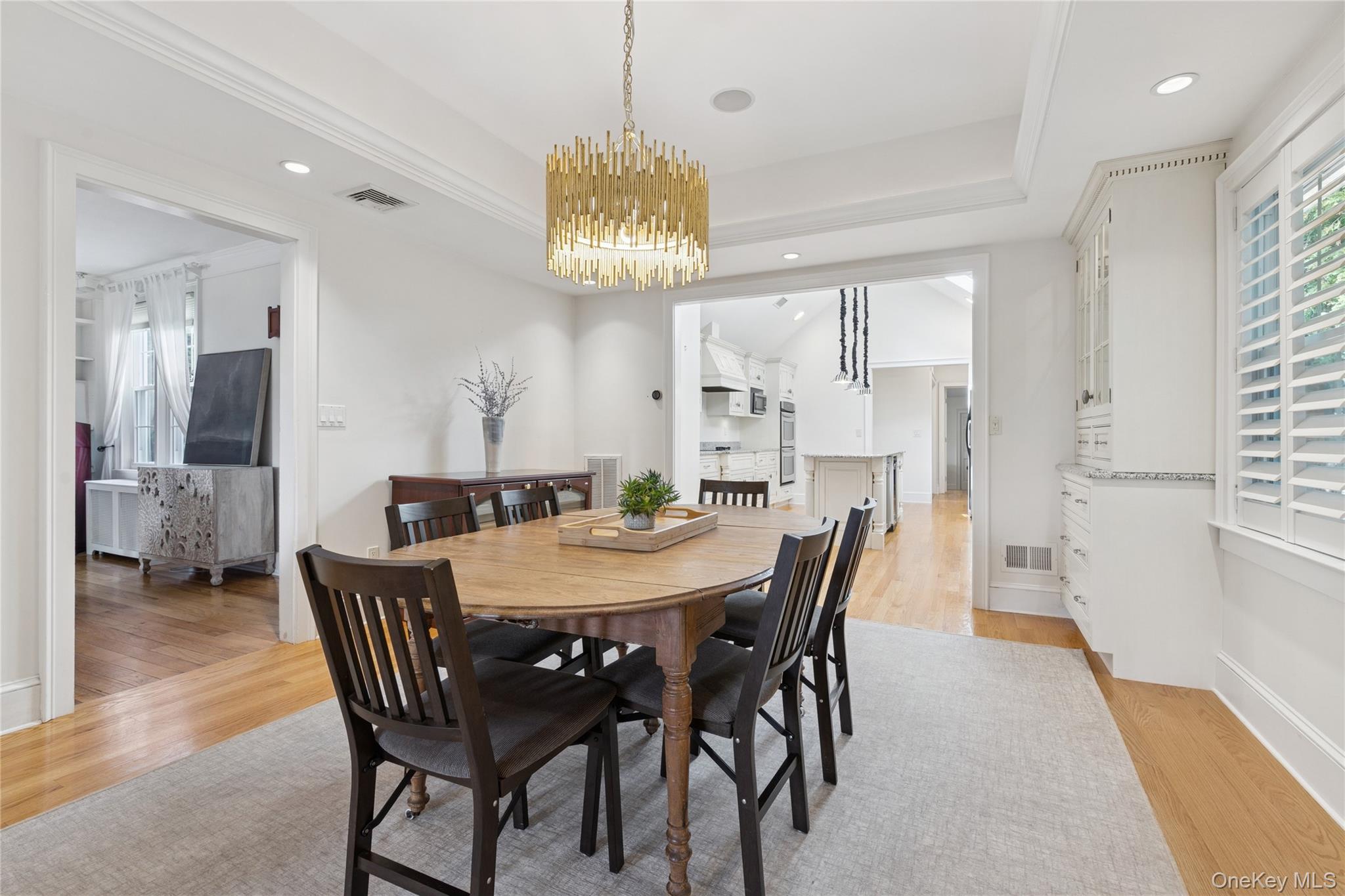 #12 photo, 283 Main Street, サフォーク郡 Westhampton Beach , NY 11978