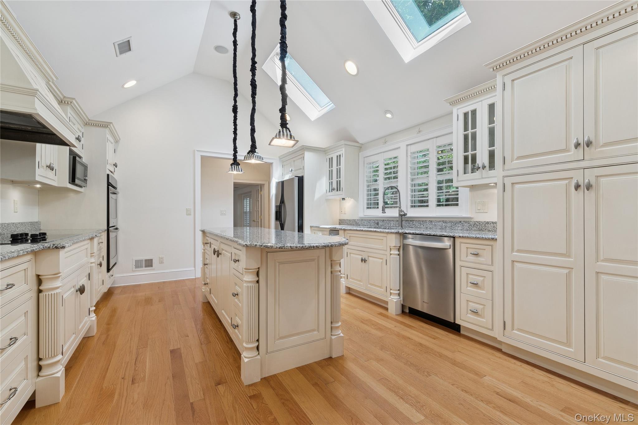 #15 photo, 283 Main Street, サフォーク郡 Westhampton Beach , NY 11978