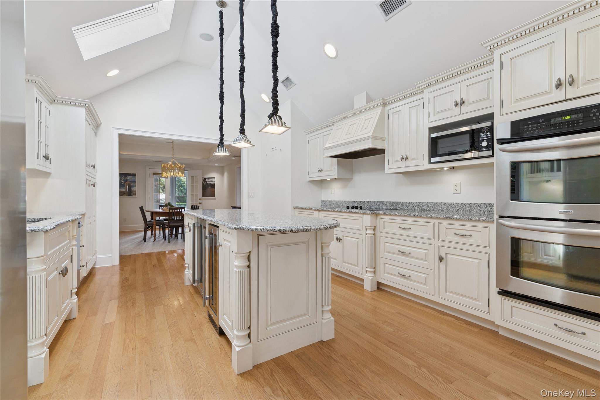 #18 photo, 283 Main Street, サフォーク郡 Westhampton Beach , NY 11978