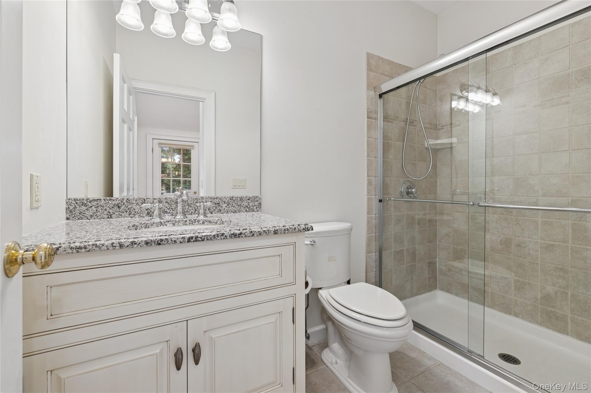 #19 photo, 283 Main Street, サフォーク郡 Westhampton Beach , NY 11978