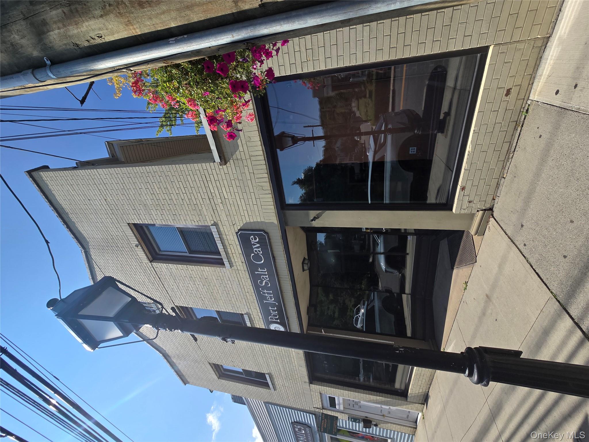 #1 photo, 320 Main, सफ़ोक काउंटी Port Jefferson , NY 11777