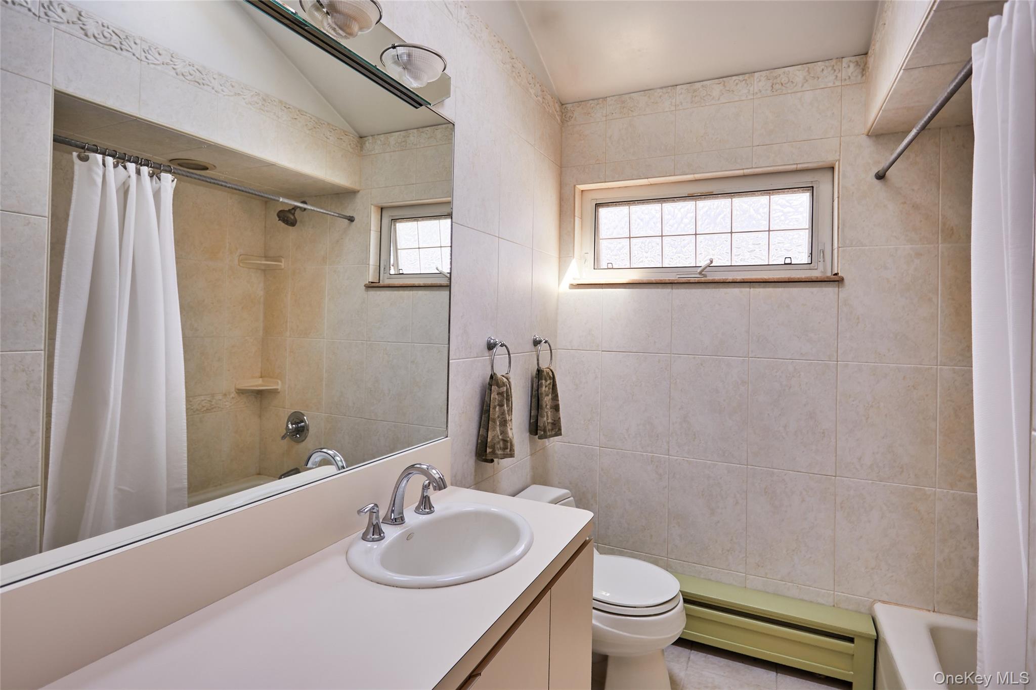 #13 photo, 3363 Lawrence Avenue, Oceanside , NY 11572