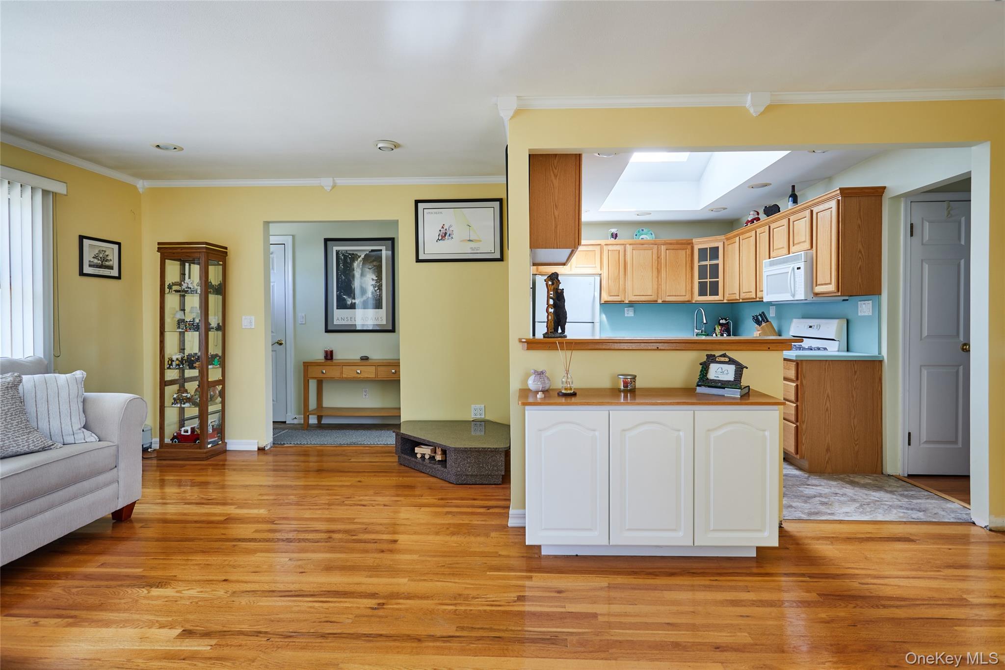 #4 photo, 3363 Lawrence Avenue, Oceanside , NY 11572