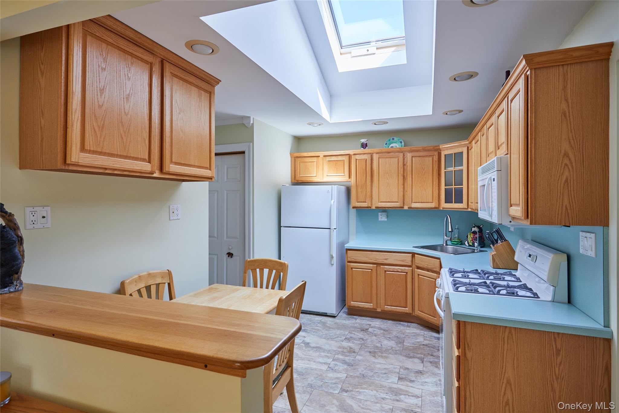 #6 photo, 3363 Lawrence Avenue, Oceanside , NY 11572