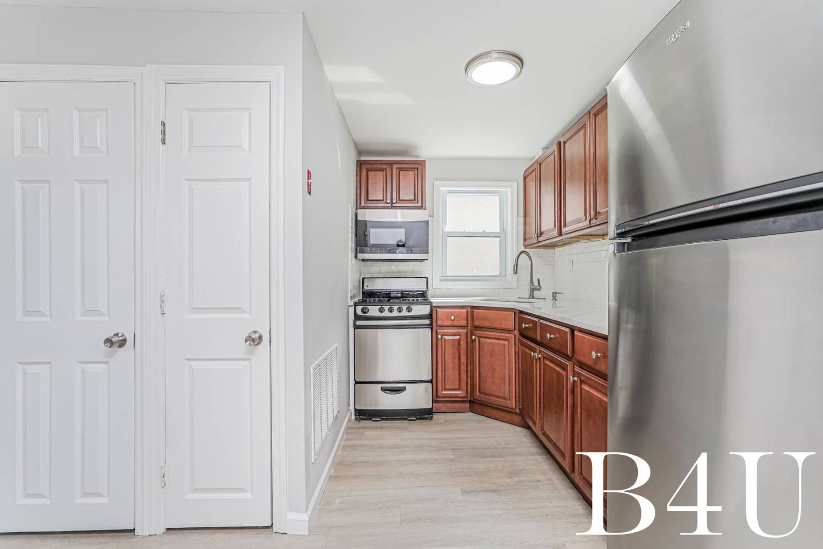 #10 photo, 107 Mapleton Avenue, Staten Island , NY 10306