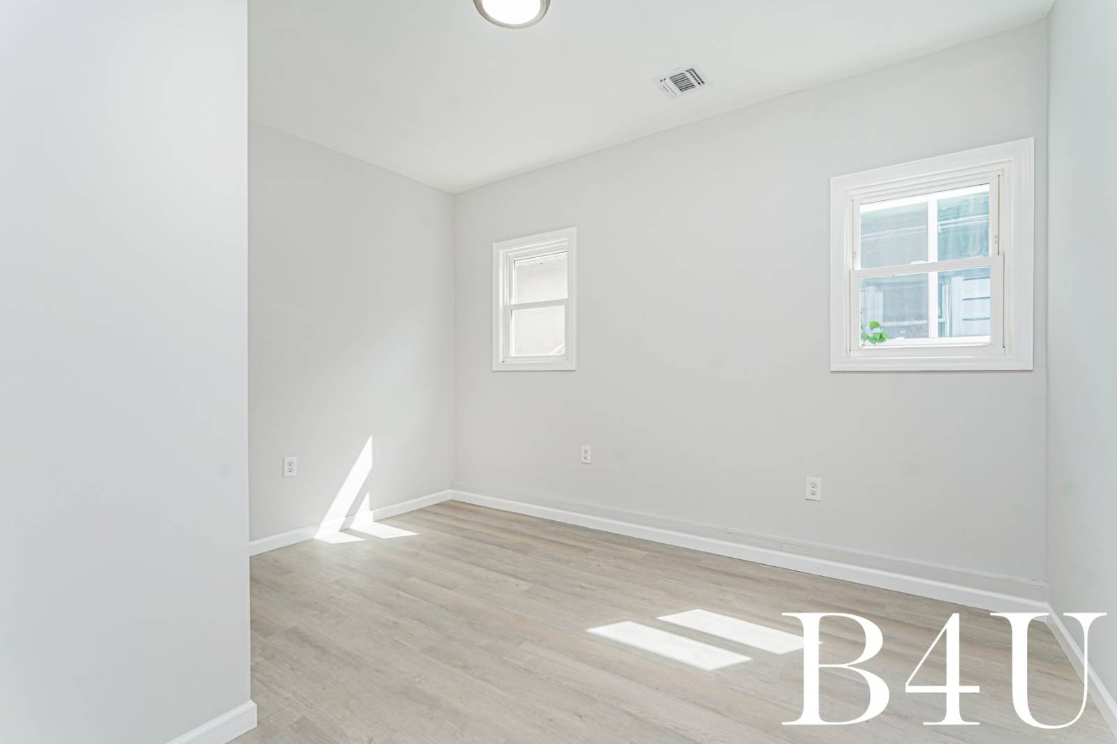 #8 photo, 107 Mapleton Avenue, Staten Island , NY 10306